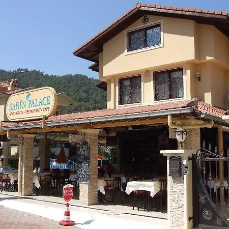 Sahin Palace Szálloda 3*