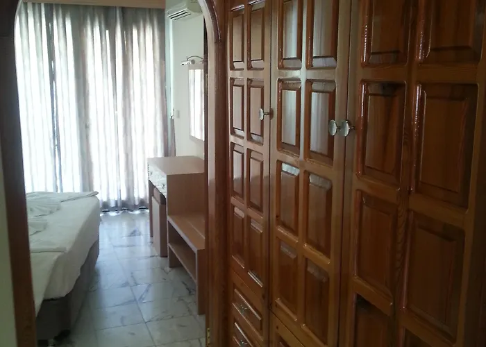 Hotel Sahin Palace 3*