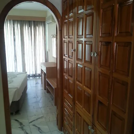 Ξενοδοχείο Sahin Palace 3*