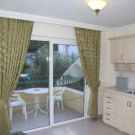 Sahin Palace מלון 3*