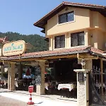 Sahin Palace Hotel 3*