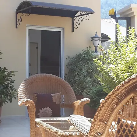 Hotel Sahin Palace İçmeler