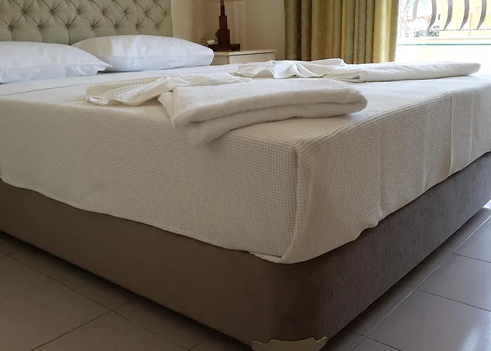 Sahin Palace İçmeler