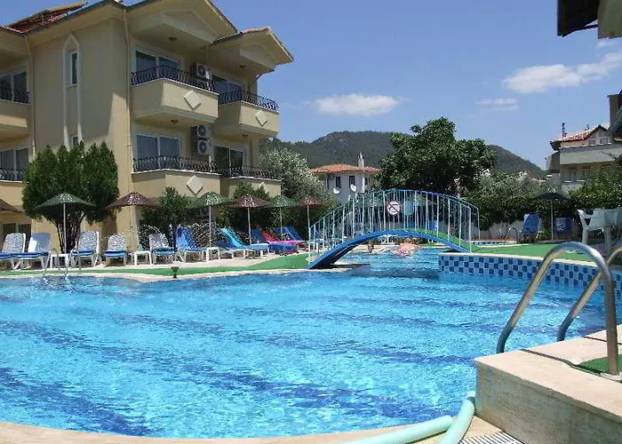 Sahin Palace 3* İçmeler